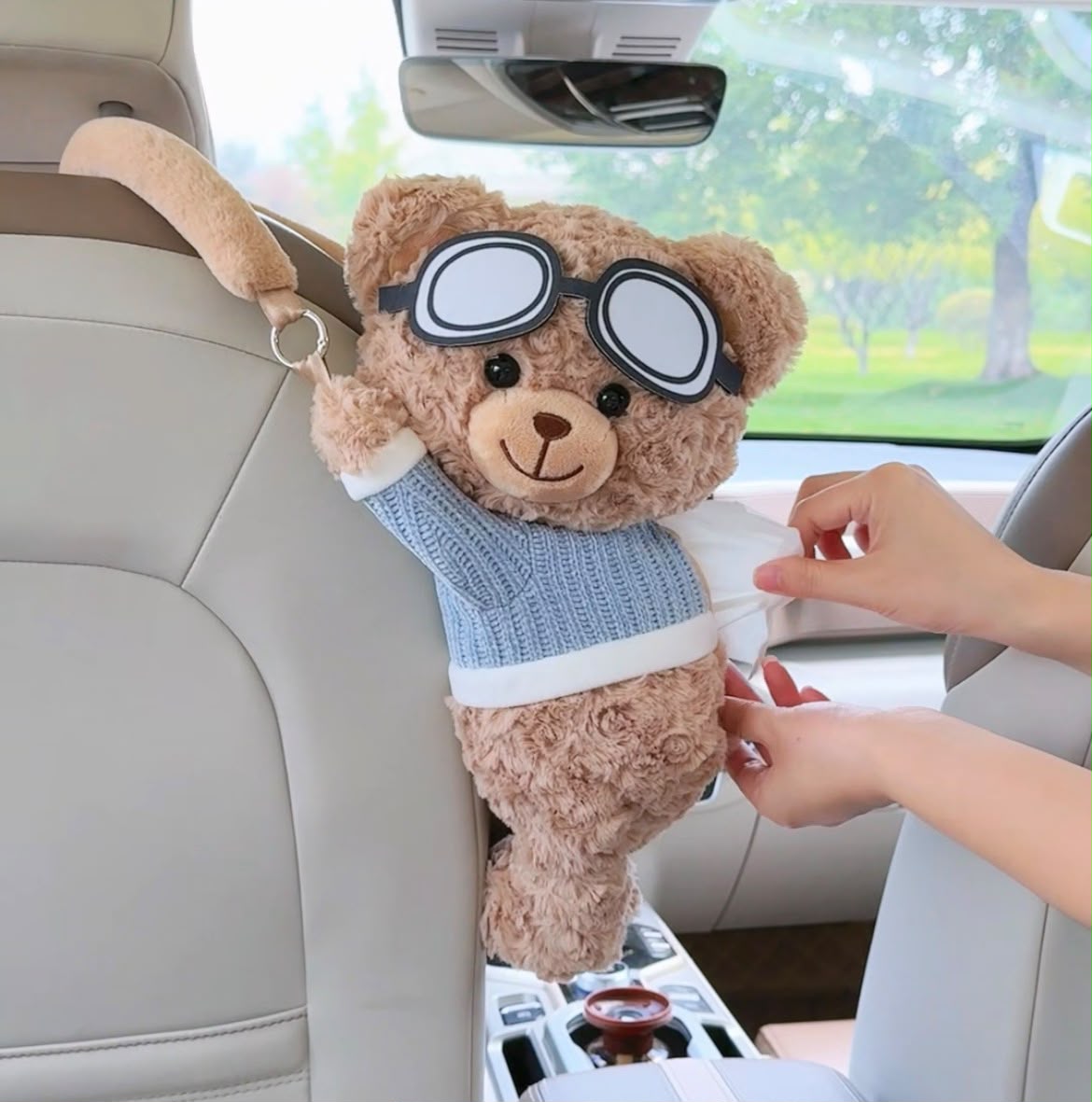 Hanging Dog Car Tissue Holder